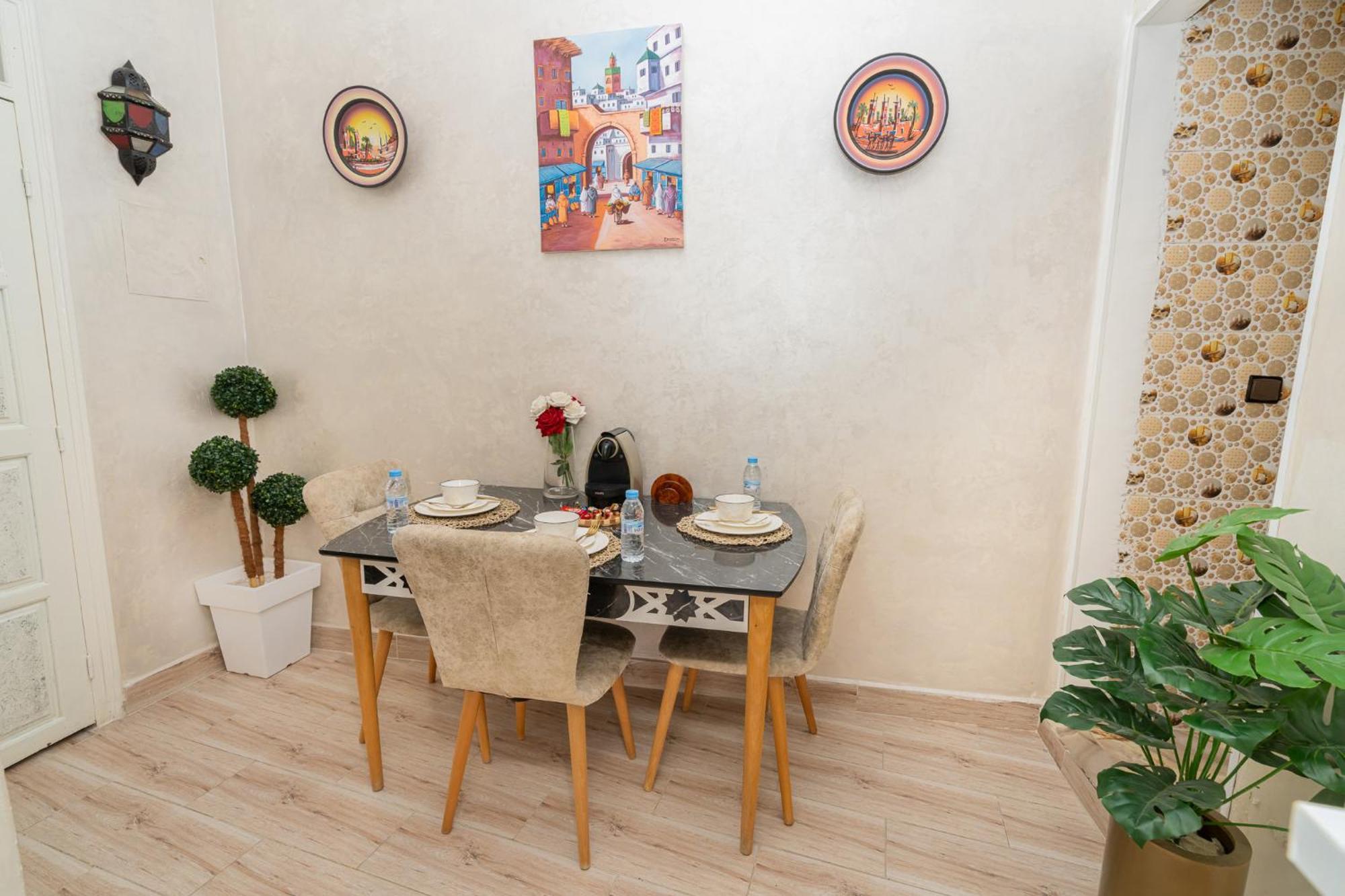 Appartement Ensolleille Au Coeur De Tanger Exterior foto